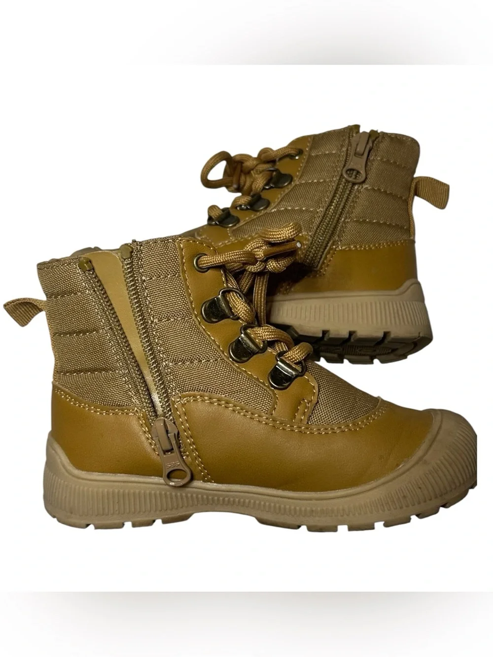 Cat&Jack Kids Tan Lace-Up Side-Zip fox Boots size 8.